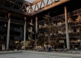 对伊朗统治者而言，拒绝美国要求是值得冒的风险