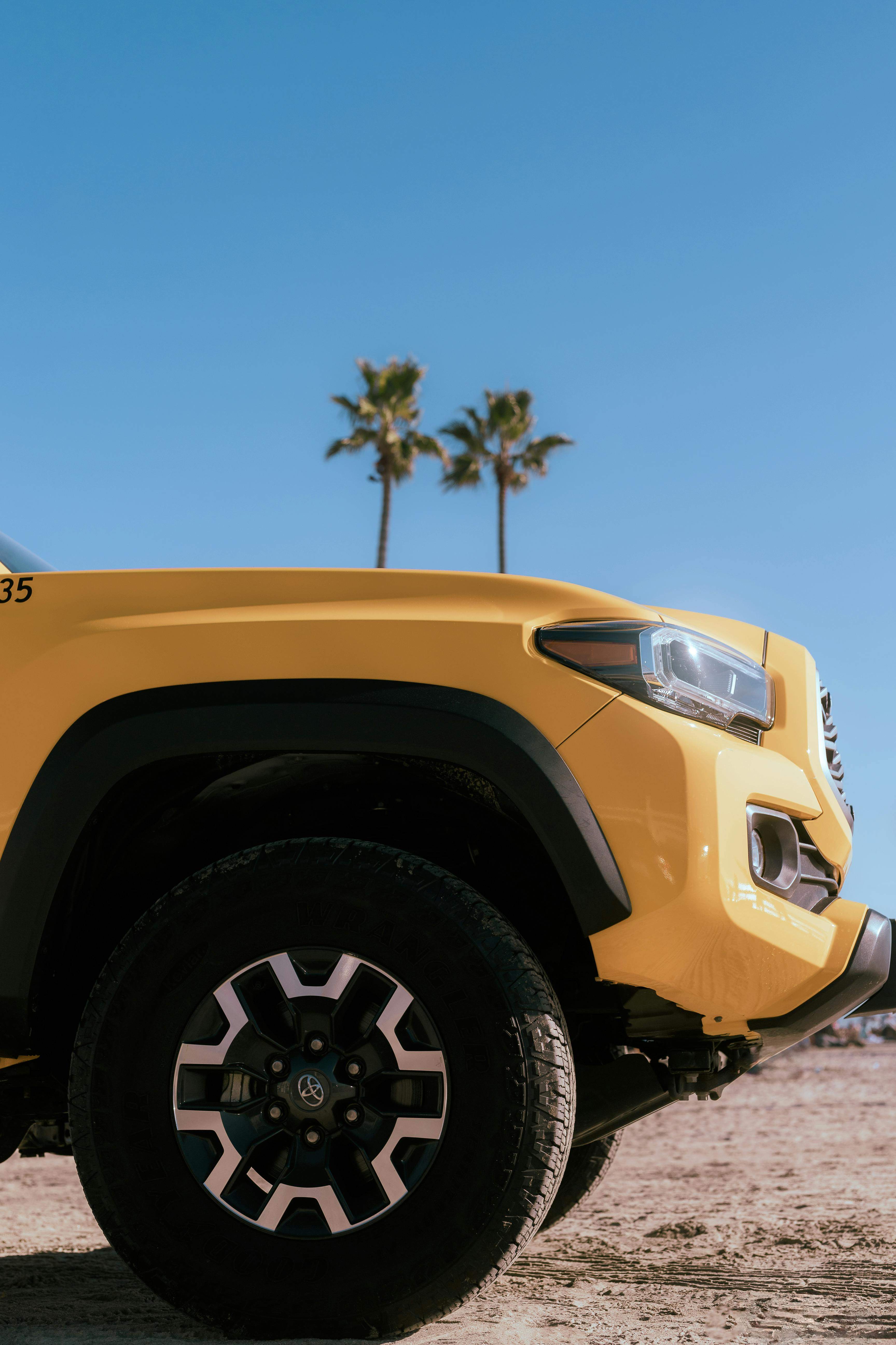 别克君威大灯如何拆卸？拆卸别克君威大灯的步骤有哪些？  第1张