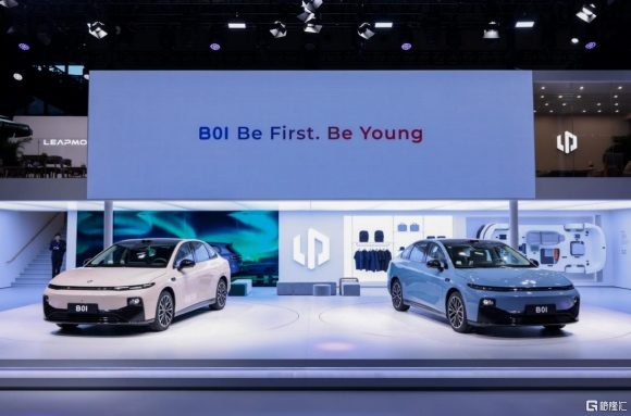 零跑（09863.HK）蝉联销冠，再获创始人增持！“黑马”的下一程在哪？  第6张