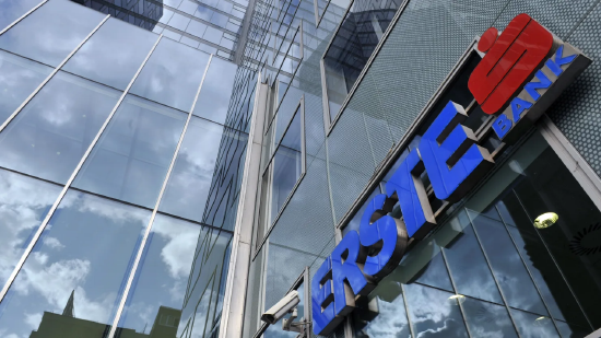 奥地利第一储蓄银行集团以77亿美元收购桑坦德银行波兰子公司49%的股份  第1张