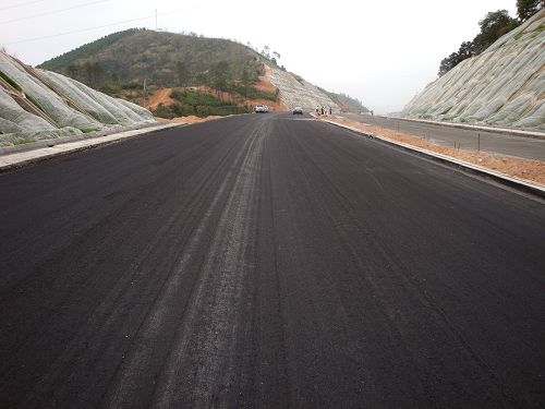 如何理解沥青使用季节的特点?季节对沥青期货有什么影响? 第1张 如何理解沥青使用季节的特点?季节对沥青期货有什么影响? 第1张