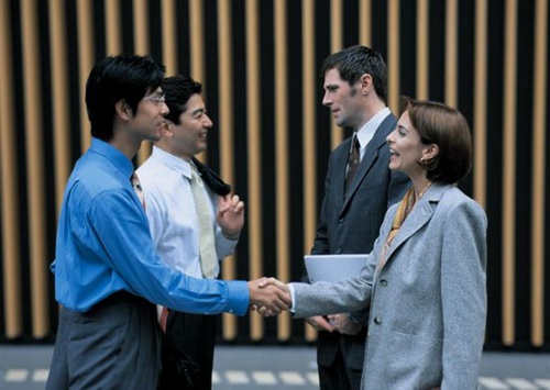 如何看待房地产相关实体？鑫地产这类存在有何特点？  第1张