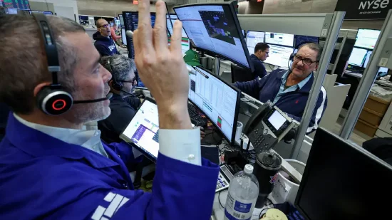 午盘:美股维持跌势 特朗普关税威胁导致资金逃离美国资产 第1张 午盘:美股维持跌势 特朗普关税威胁导致资金逃离美国资产 第1张