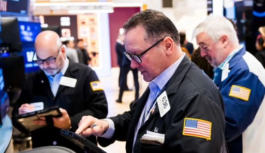 盘前:纳指期货跌0.2% 黄金重返5000美元上方 第1张 盘前:纳指期货跌0.2% 黄金重返5000美元上方 第1张