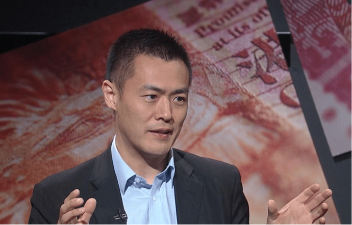 父亲身家超过李嘉诚，他不爱美女爱丑女，继承60亿家产坐地铁上班  第3张